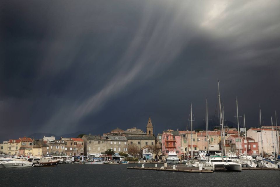 Saint Florent ciel noir