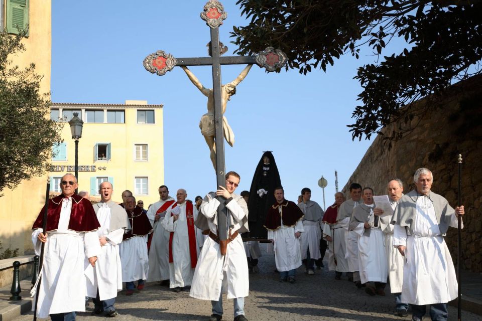 Procession à Calvi